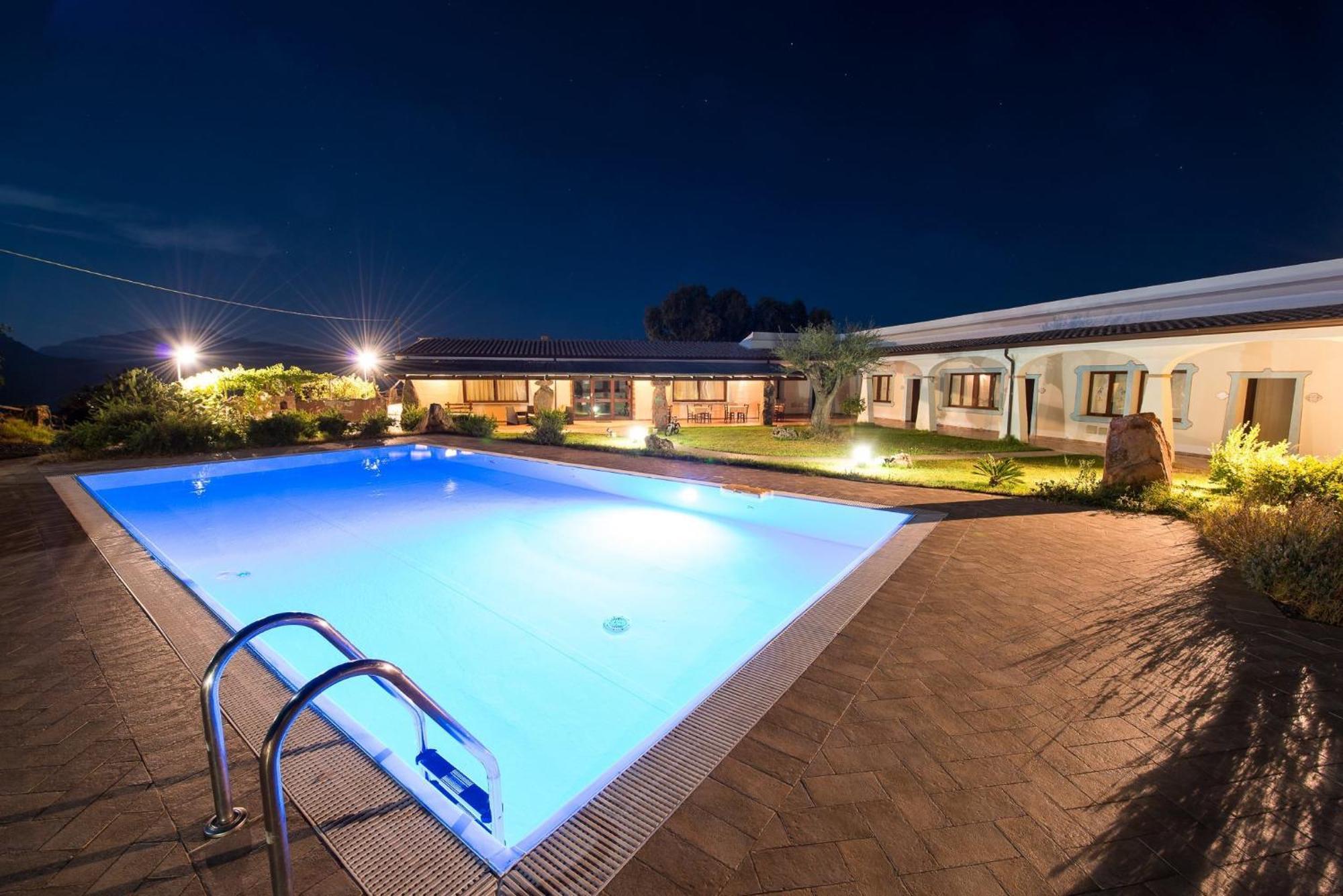 Agriturismo Irghitula Posada  Eksteriør bilde
